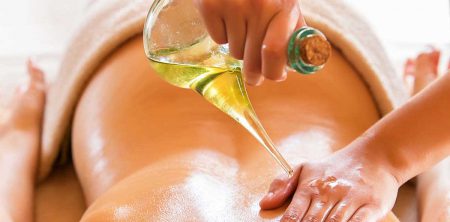 Massage abhyanga